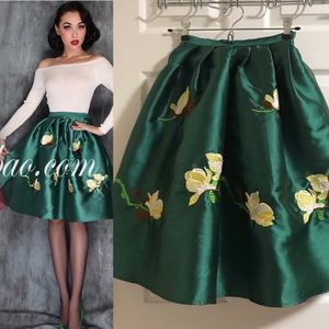 Pinup Vintage style green skirt (Size M) purchased from Le Palais Vintage
